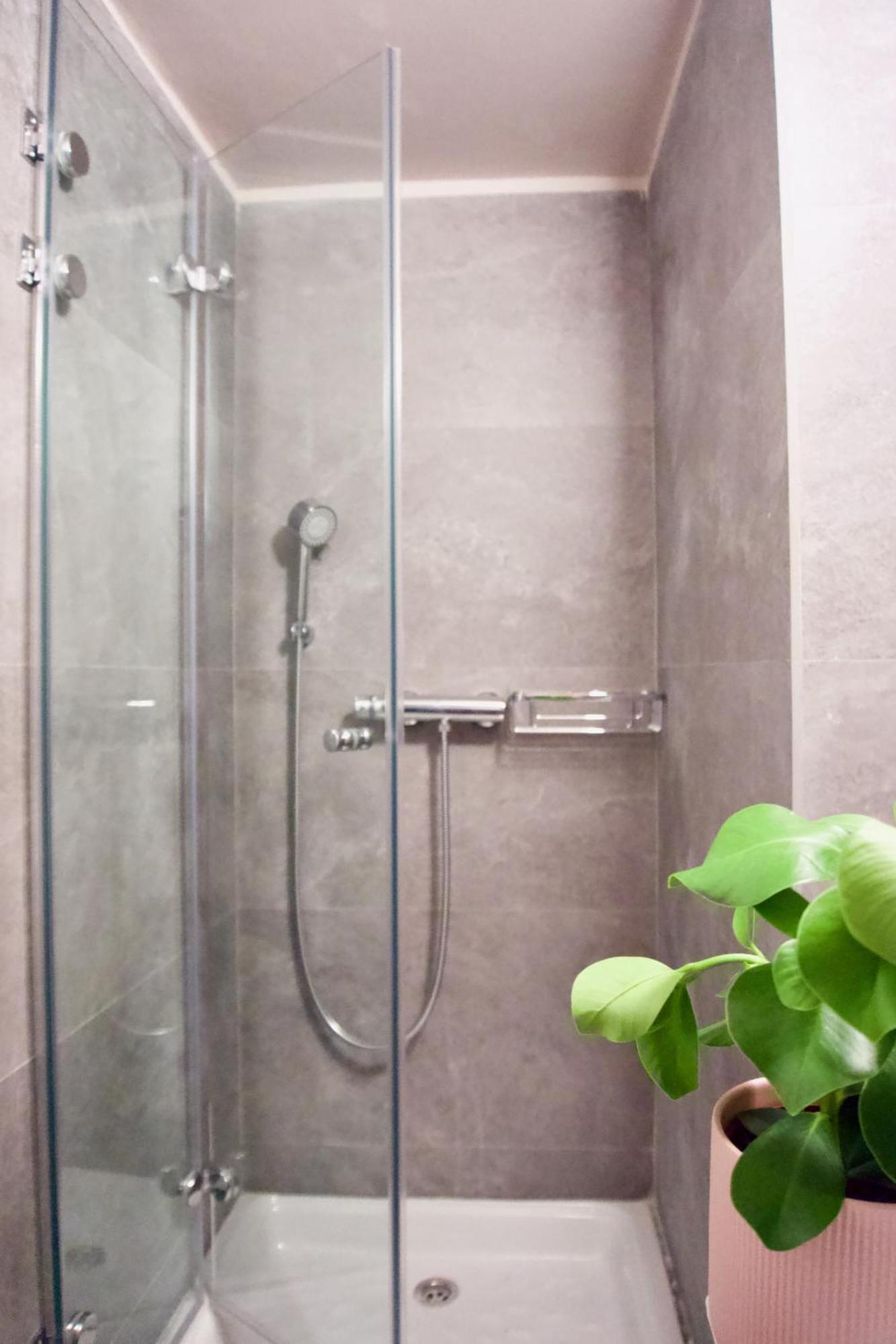 Syntagma Square: Amazing Cozy Studio - Whale Atenas Exterior foto